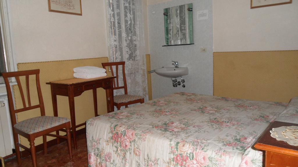 Hotel Locanda Ca' Foscari Venecia Habitación foto